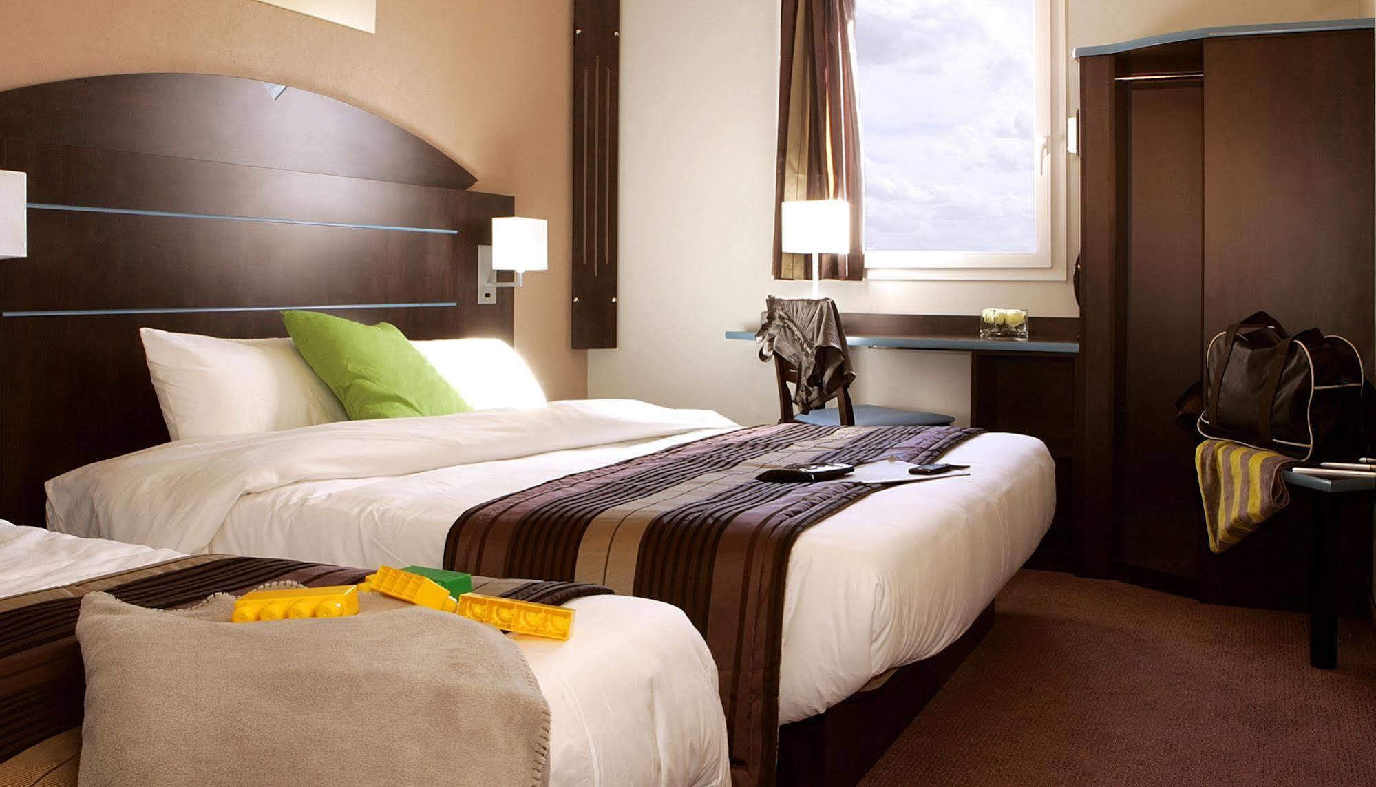 Hotel Akena 3*