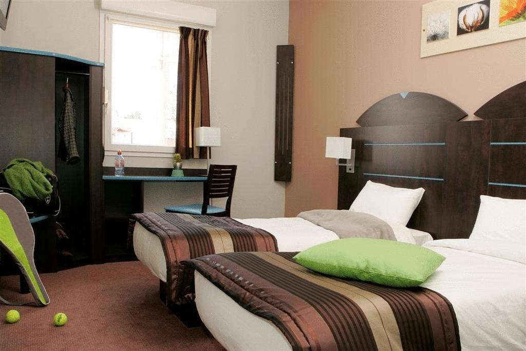 Akena Hotel
